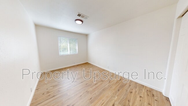 Building Photo - 59 Mina Ave