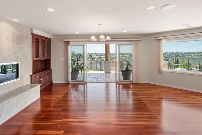 Building Photo - Custom Single Story in coveted Alvarado Es...