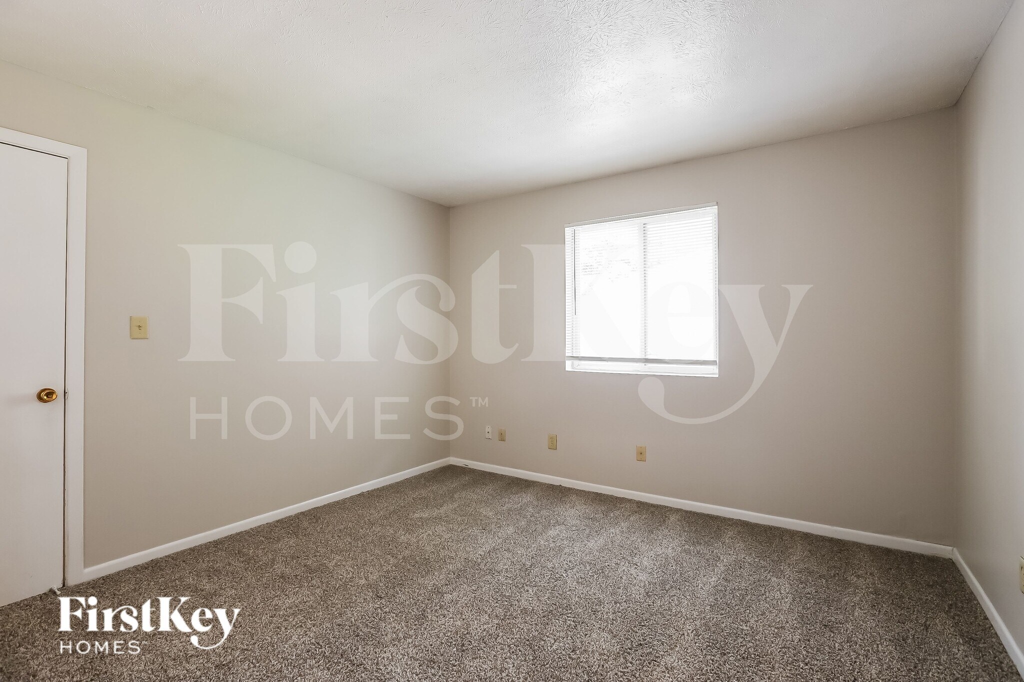 Building Photo - 5607 Northport Dr