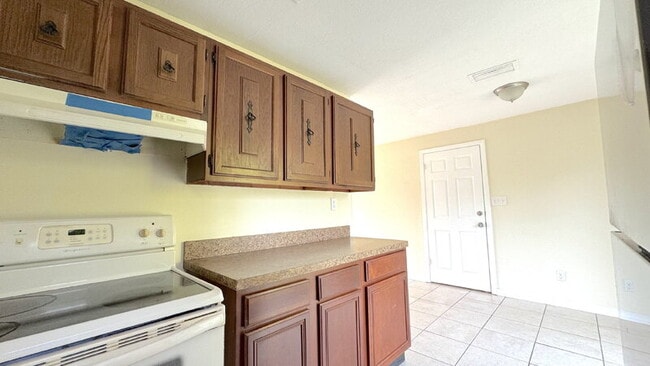 Building Photo - 1037 Berkshire Rd