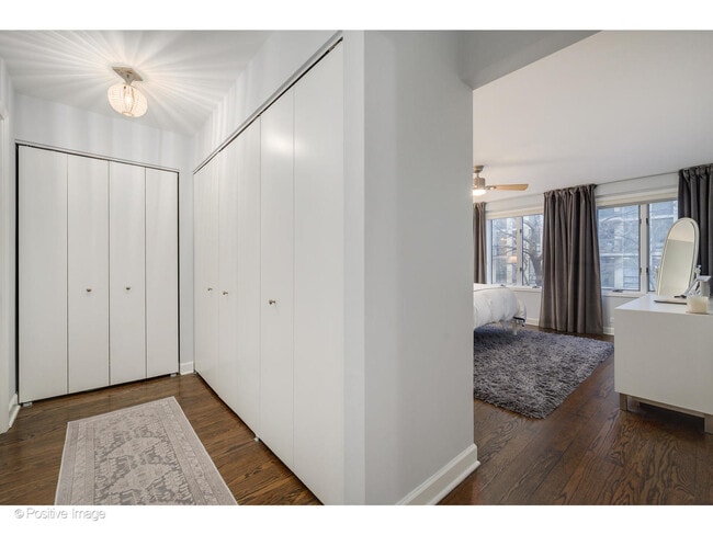 Building Photo - 150 W Eugenie St