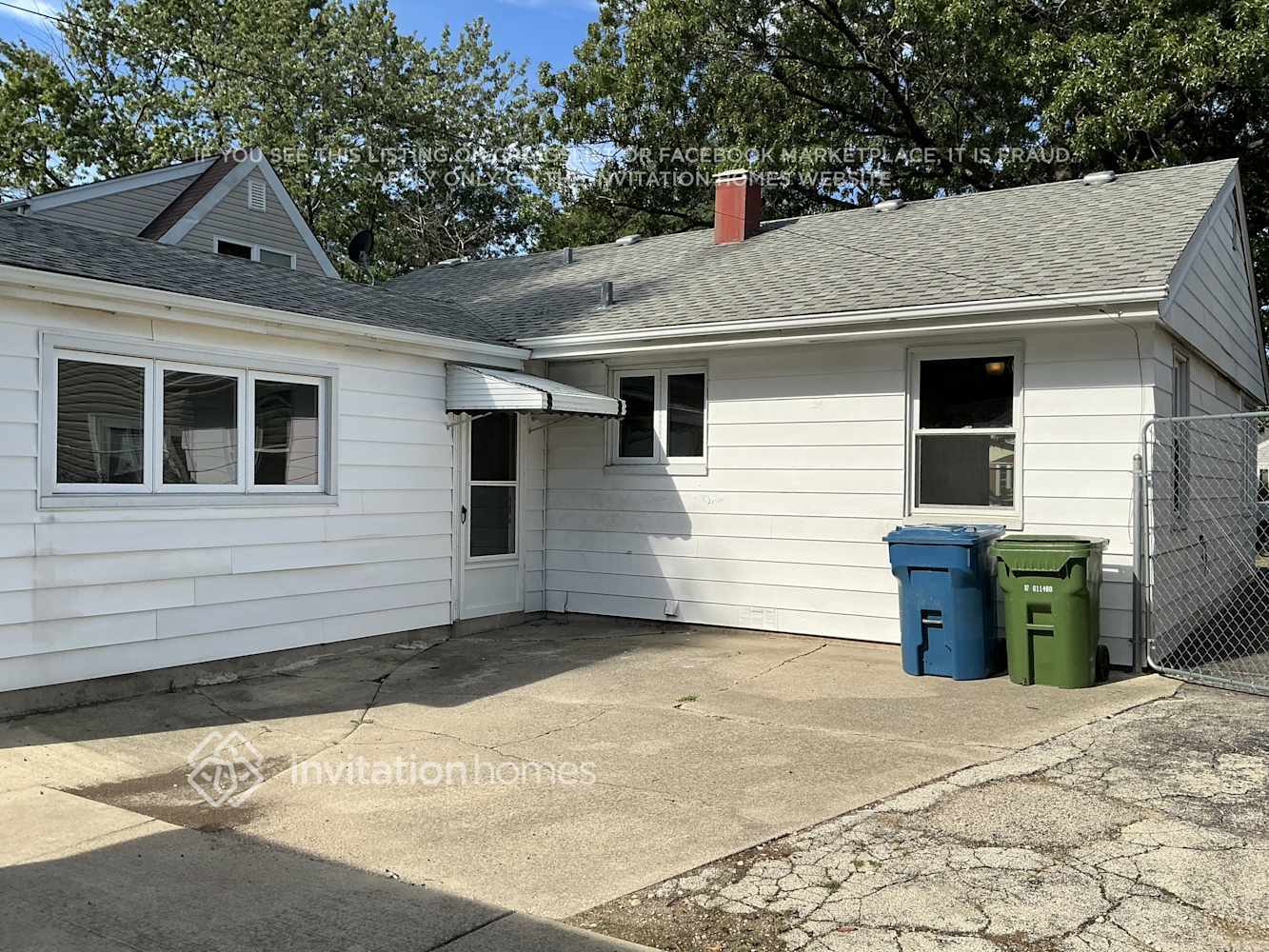 Building Photo - 9219 S 51st Ave