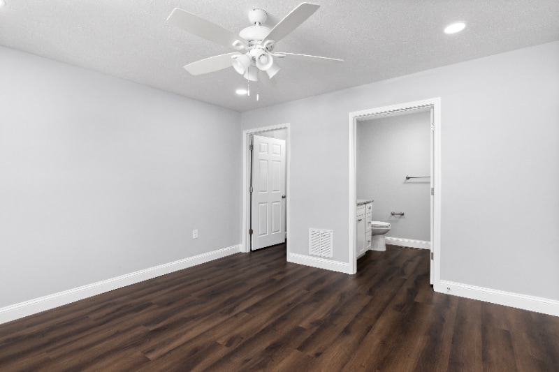 Building Photo - 1020 Ivanhoe Ave