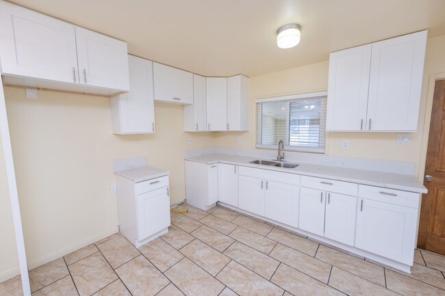Building Photo - 3BR/2BA - Single Family Home in El Cajon!