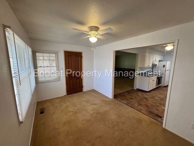 Building Photo - 1316 Stanford Dr
