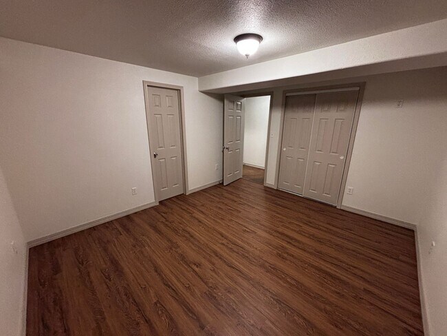 Building Photo - 5941 Corinth Dr