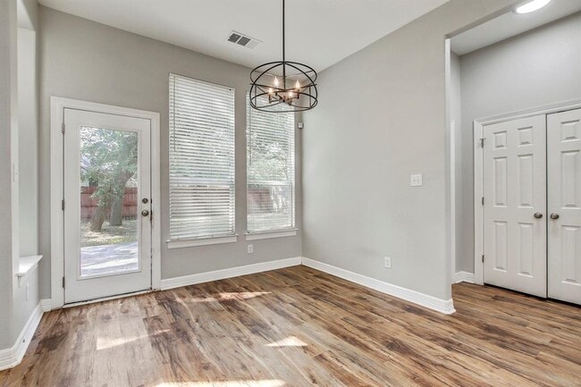 Building Photo - 140 Fairwood Dr