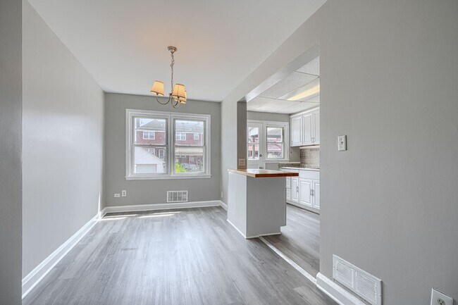 Building Photo - 2230 Coralthorn Rd