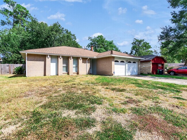 Building Photo - 24006 Spring Gum Dr