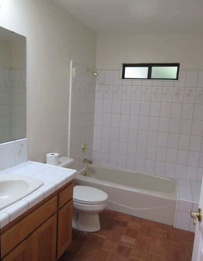 Building Photo - 3BR / 3BA Coastal Home with Panoramic Morro Bay Views