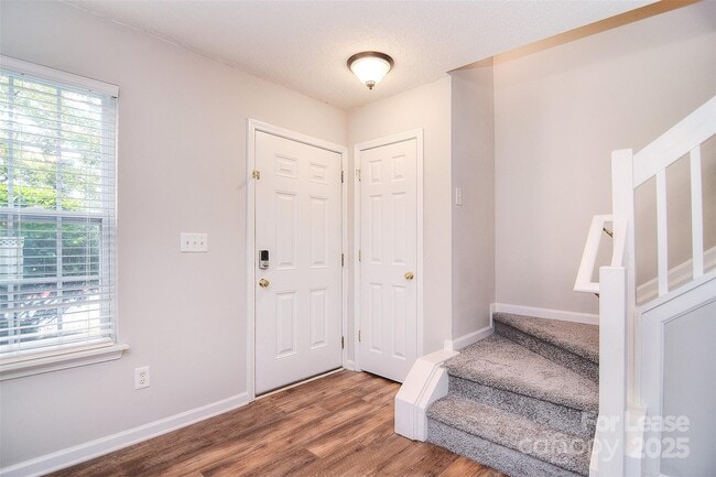 Building Photo - 158 Portestown Way