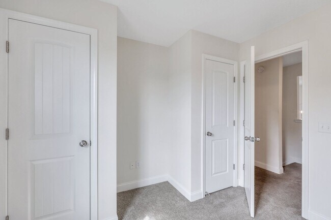 Building Photo - COMING JUNE 2026! (Pet Friendly)