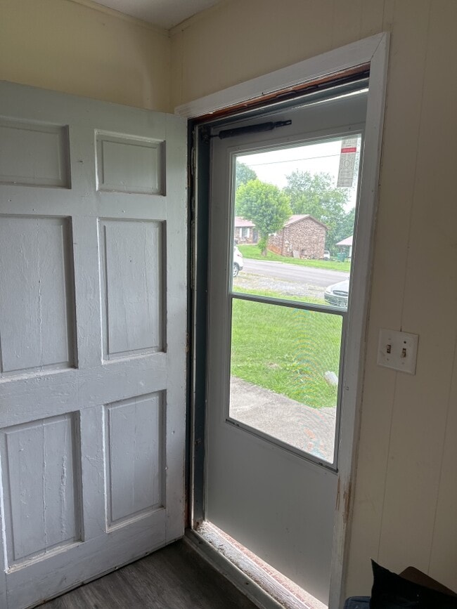 Building Photo - 1617 Jefferson St