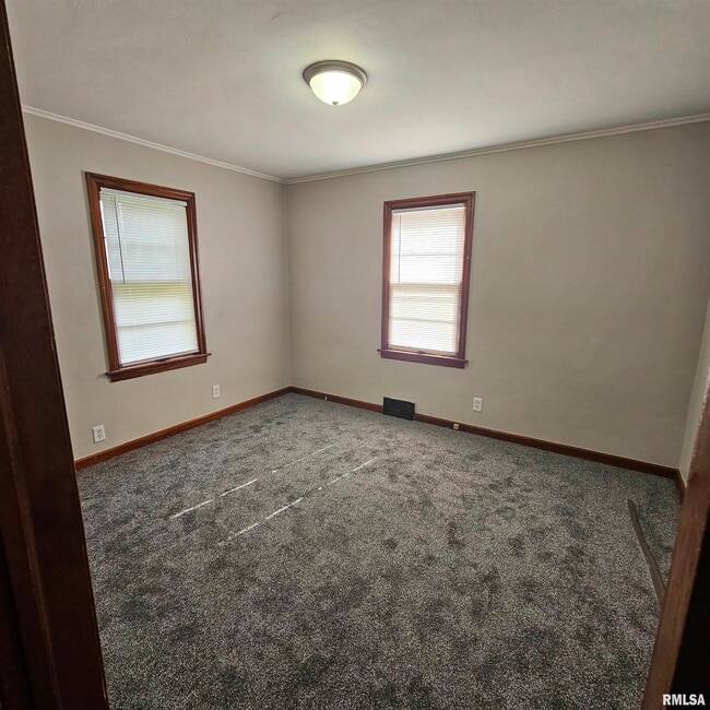 Building Photo - 3009 West Krause Avenue