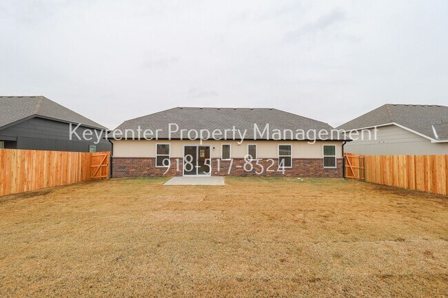 Building Photo - 4 Bed 3 Bath New Construction Simmons Home at Pine Valley Ranch