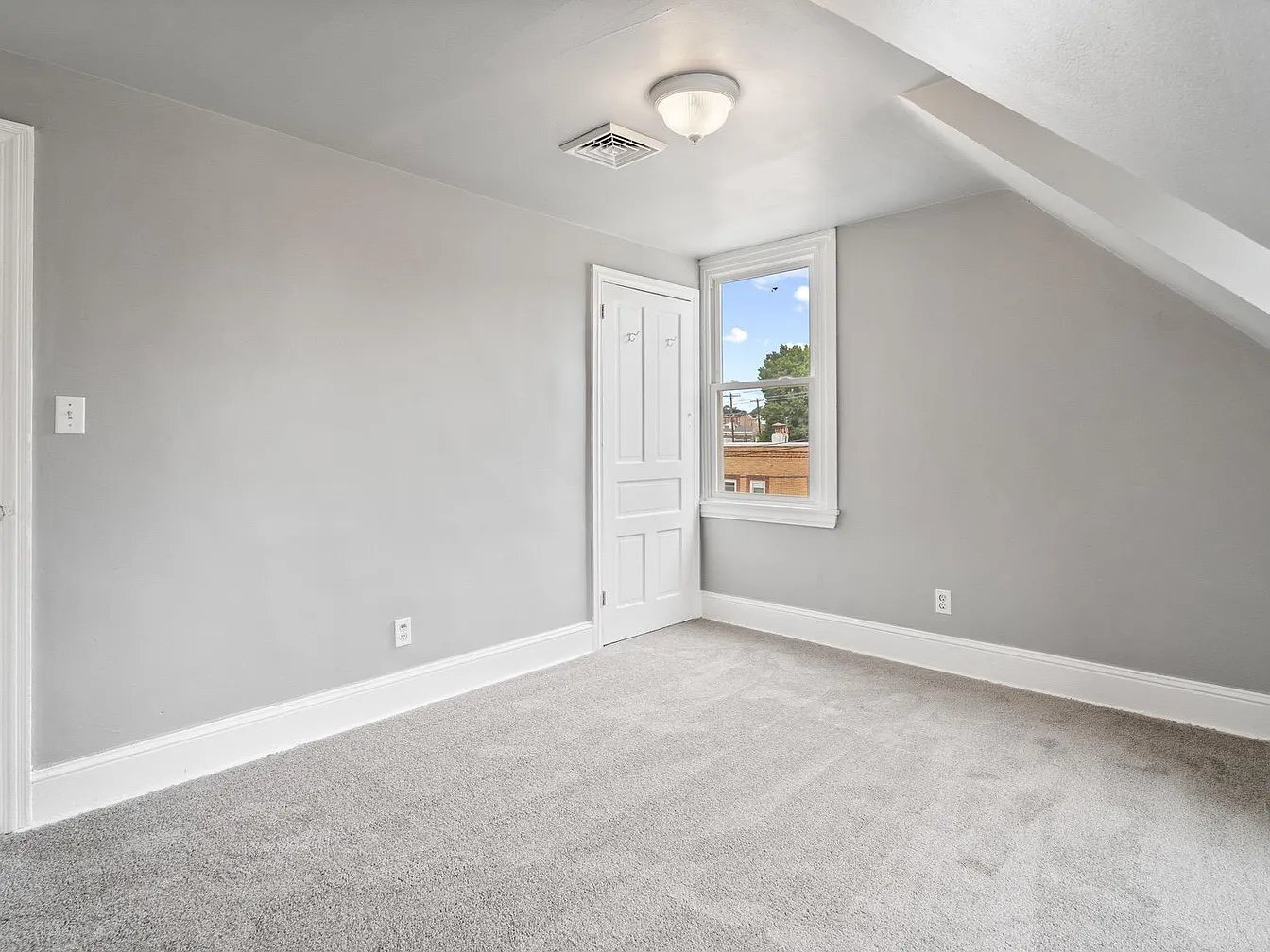 Building Photo - 203 S Springfield Rd