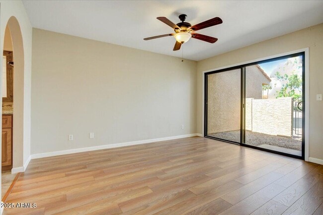 Building Photo - 1644 N Ventura Ln