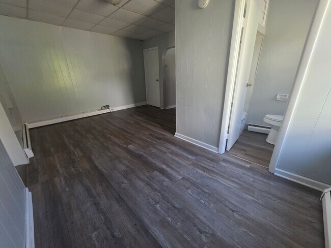 Building Photo - 30-32 Willow Street