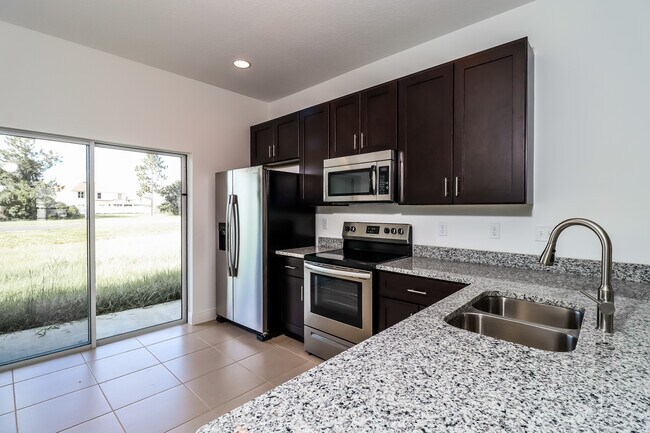 Building Photo - 532 Imperial Pl, Kissimmee, FL