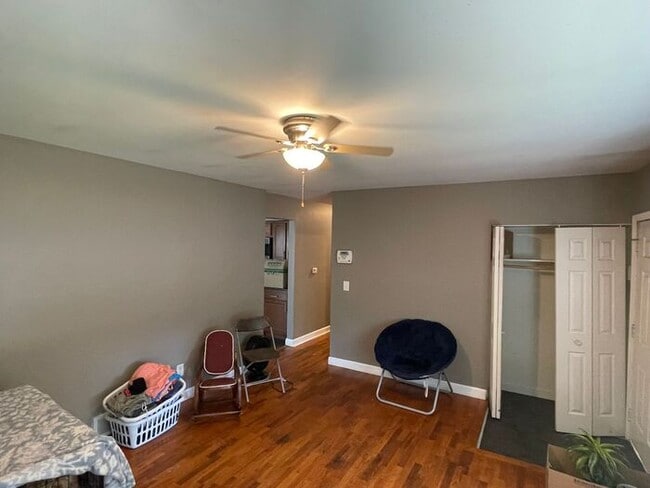 Building Photo - 2223 Humphrey St