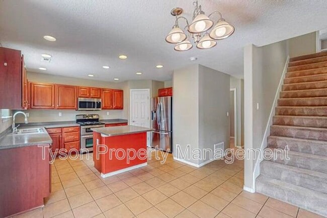 Building Photo - 10228 Nacimiento St NW