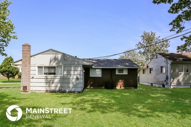 Building Photo - 1305 Coburg Rd