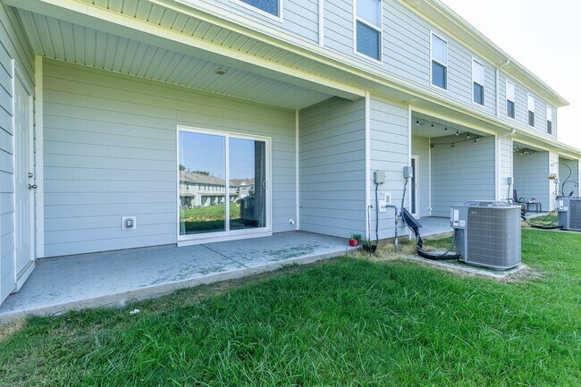 Building Photo - 626 Longtail Ln
