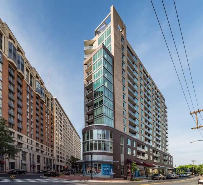 Building Photo - 4836 Rugby Ave