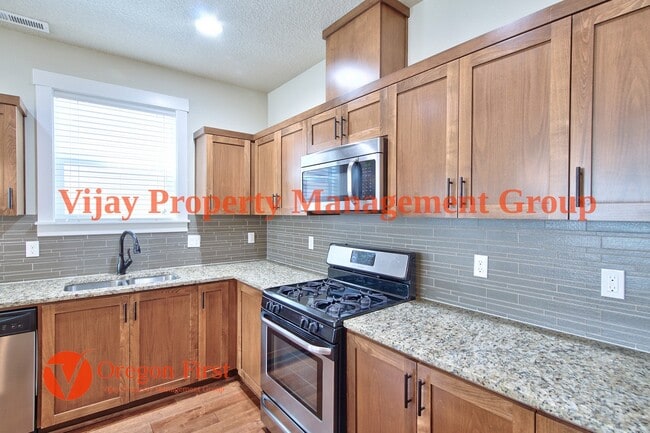 Building Photo - 410 SW Basilone Terrace