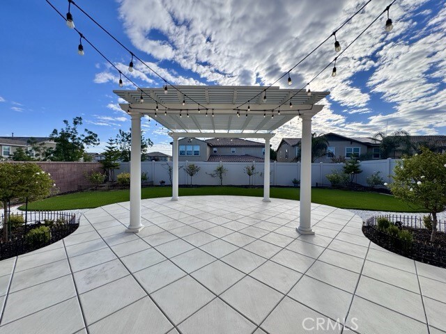 Building Photo - 30223 Mahogany St