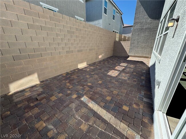 Building Photo - 3765 Tijeras Ave