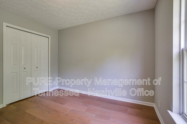 Building Photo - 1345 Bell Rd