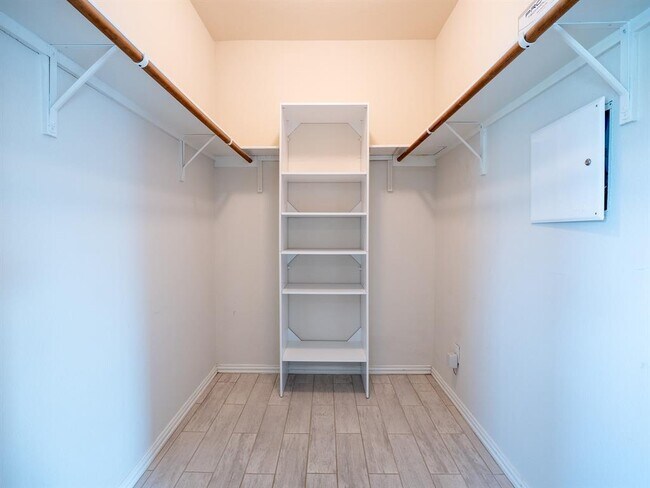 Building Photo - 238 Travertine Trail