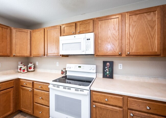 Building Photo - Charming 3 Bed, 2.5 bath in Northgate in D20