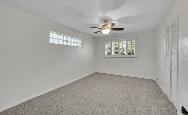 Building Photo - 4265 Brentwood St