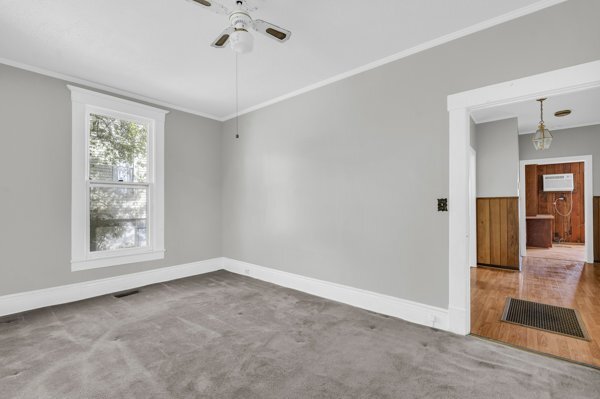 Building Photo - 710 10th St N