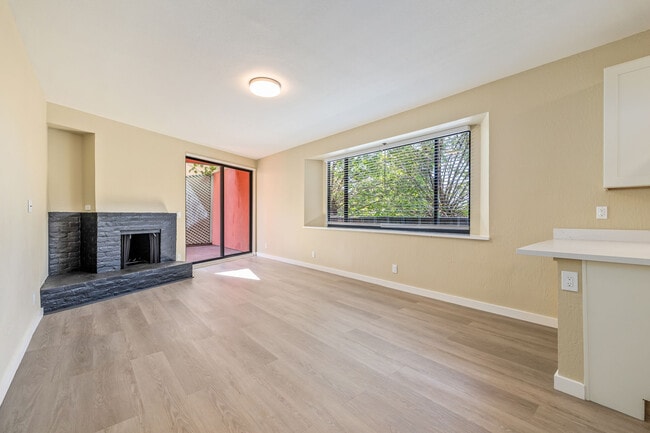 Building Photo - 22 Vandewater