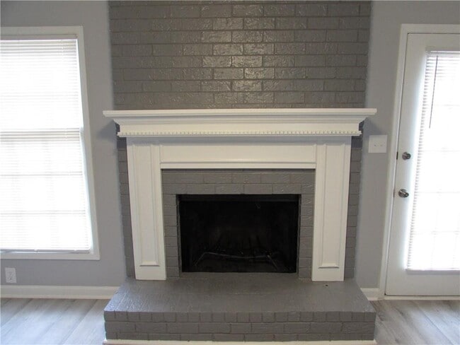 Building Photo - 1774 Twin Brooks Dr SE