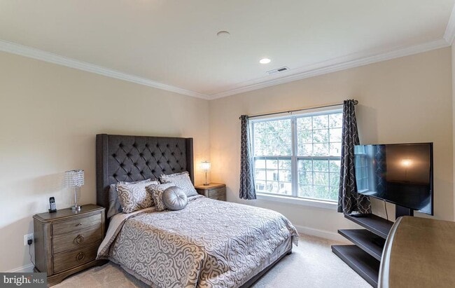 Building Photo - 6626 Ivy Hill Dr