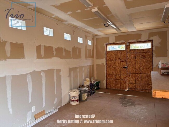 Building Photo - 3365 Gilham Rd