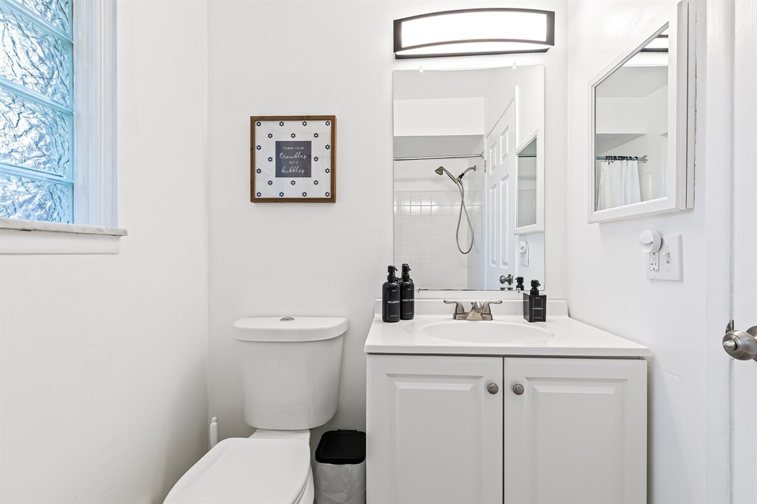 Building Photo - 53 Hollywood Ct