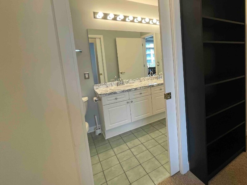 Building Photo - 1155 W Madison St