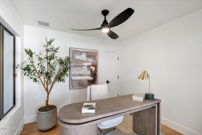 Building Photo - 7553 E Woodshire Cove