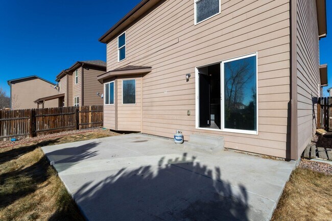 Building Photo - SPACIOUS 3BD HOME IN FREEDOM HEIGHTS W/ A/...
