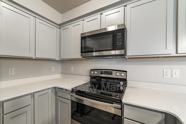 Building Photo - 619 N Emery Ln
