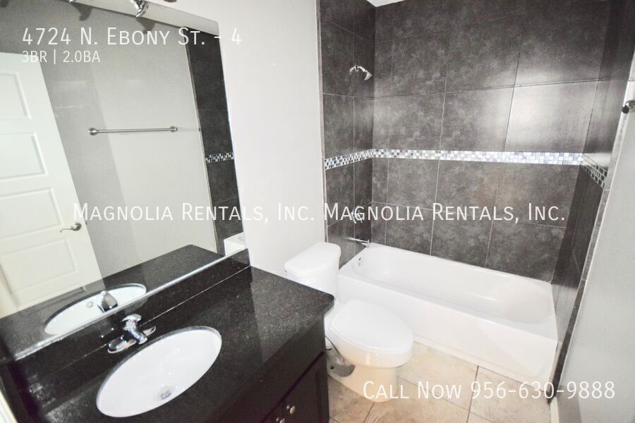 Building Photo - 4724 N Ebony St