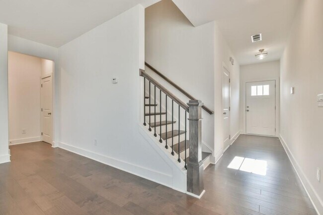 Building Photo - 126 Cannon Trce Dr