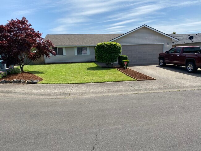 Primary Photo - 15807 NE 86th Cir