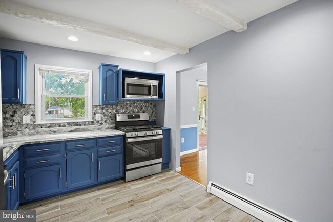 Building Photo - 4226 Evergreen Dr