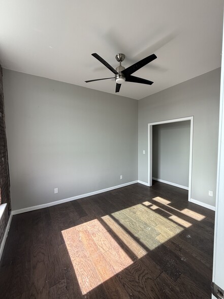 Bedroom - 111 N Main St